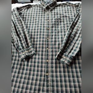 DICKIES Men's Button Up Shirt. Size XLT. Long Sleeves.